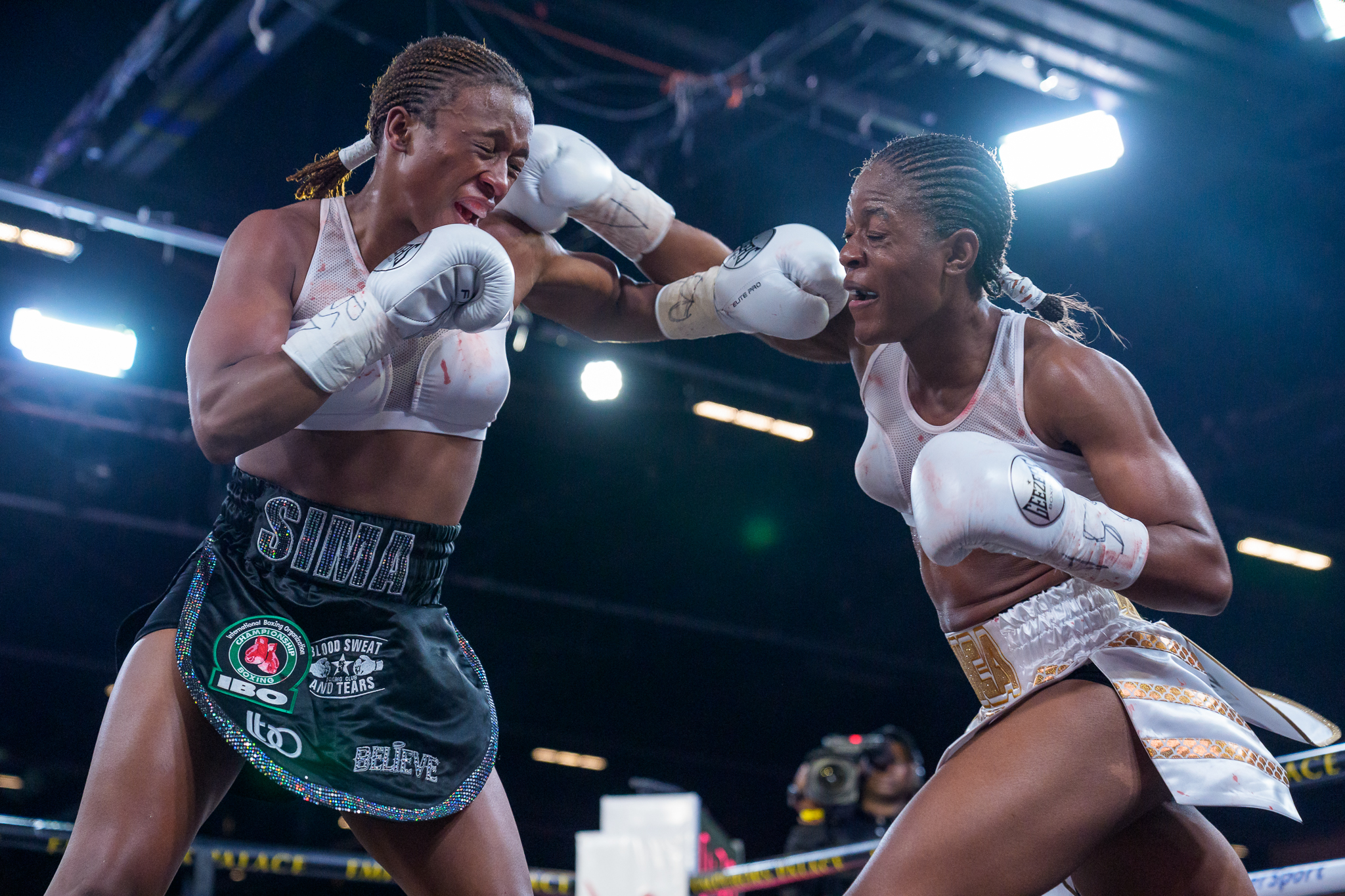 Women’s Boxing Commands the Spotlight at Golden Gloves